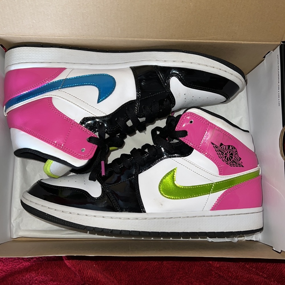 Jordan 1 - Picture 2 of 5